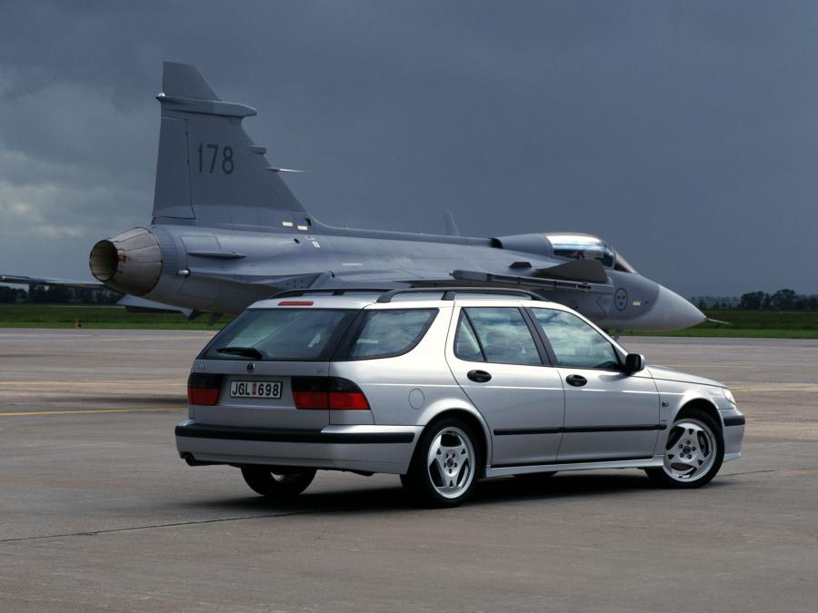  Saab 9-5 Aero Wagon 1999 года  (фото 19 из 33)